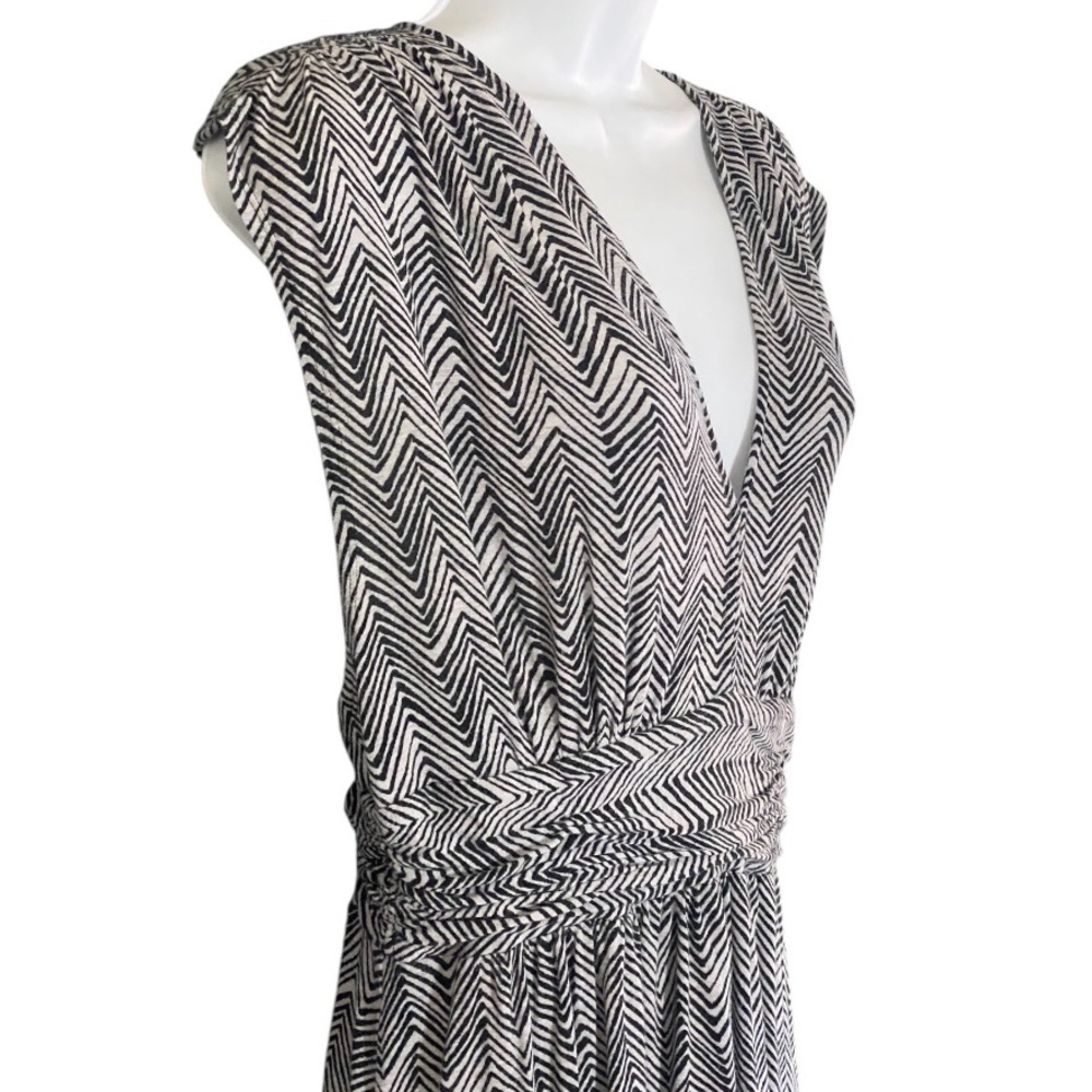 Tracy Reese Feather Print Dress M Gray Black Jersey Empire Waist Knee Length - Picture 5 of 11